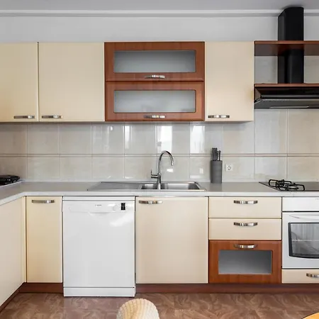 Pensjonat Family - Vranjes 3*