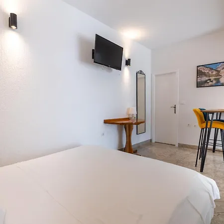 Pensjonat Family - Vranjes