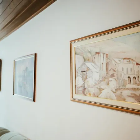 招待所 Family - Vranjes