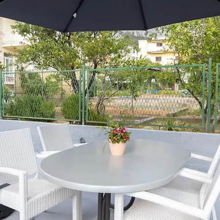 Penzion Family - Vranjes Makarská