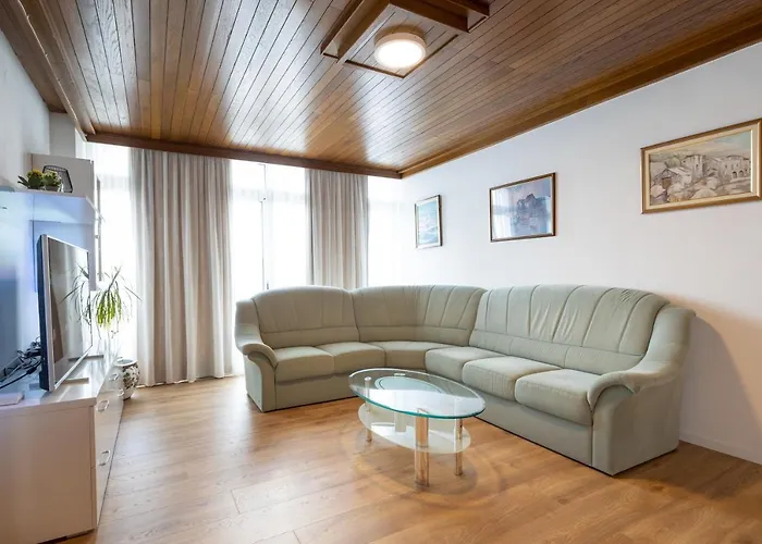 Family - Vranjes Guest house Makarska