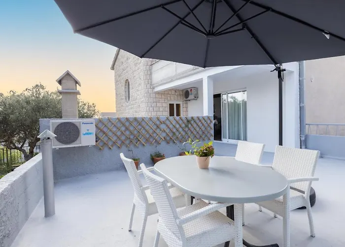 Guest house Family - Vranjes