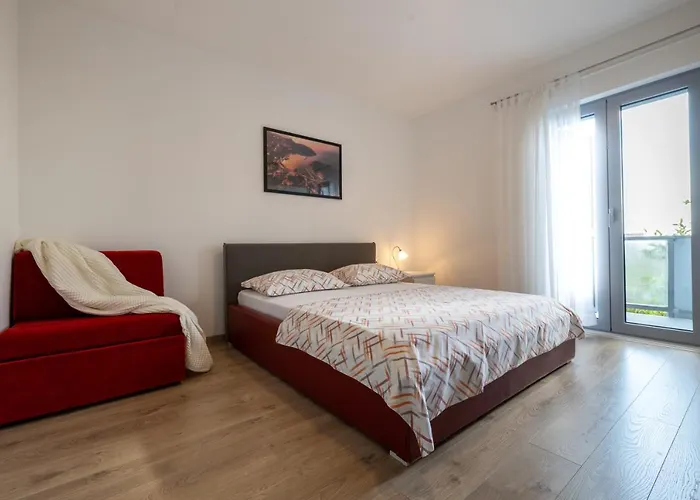 Guest house Family - Vranjes Makarska