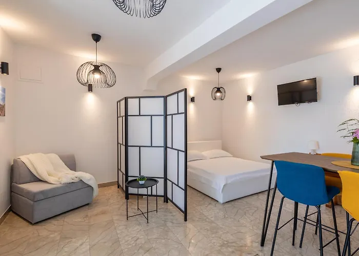 Family - Vranjes Guest house