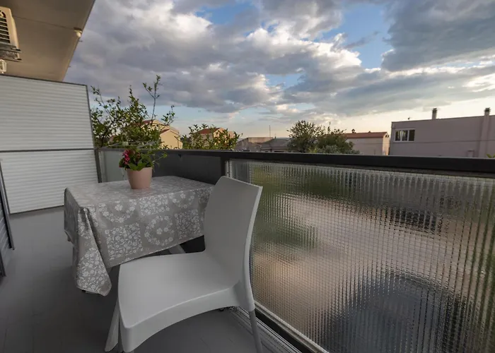 Family - Vranjes Makarska