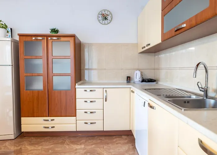 Family - Vranjes 3* Makarska