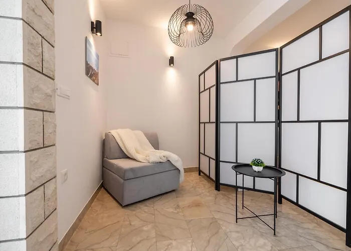 Family - Vranjes Pensionat 3*